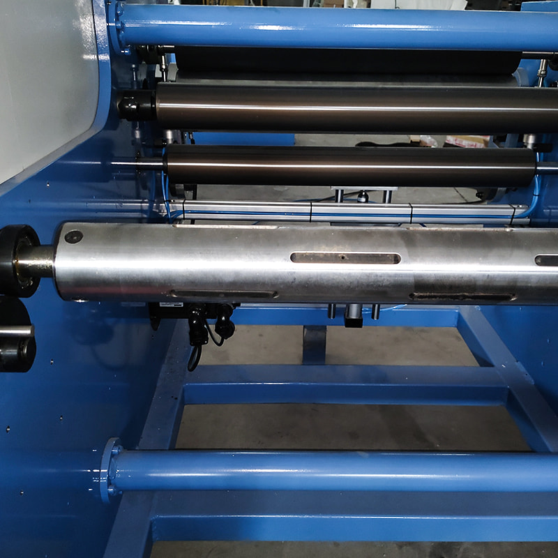 Semi-automatic aluminum foil rewinder